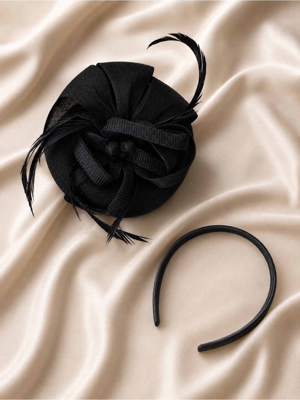 Black Victorian Style Fascinator Hat Feather Mesh Cocktail Wedding Headband - Picture 2 of 4